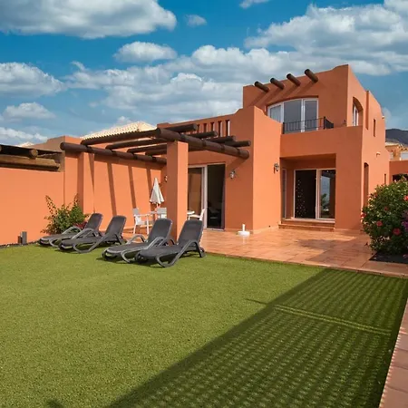 Sunset Villas 5 , 2 Bed With Wifi In Costa Adeje, Tenerife Vila