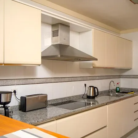 Sunset Villas 5 , 2 Bed With Wifi In Costa Adeje, Tenerife فيلة *